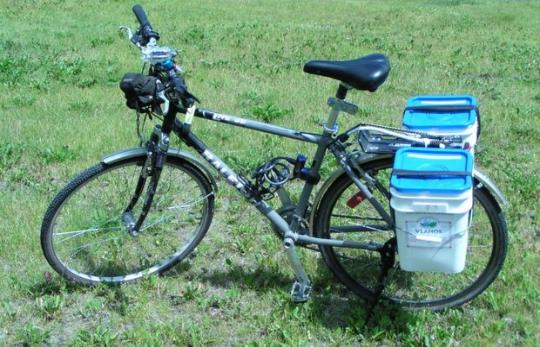 Bike Pannier with buckets from Intructables